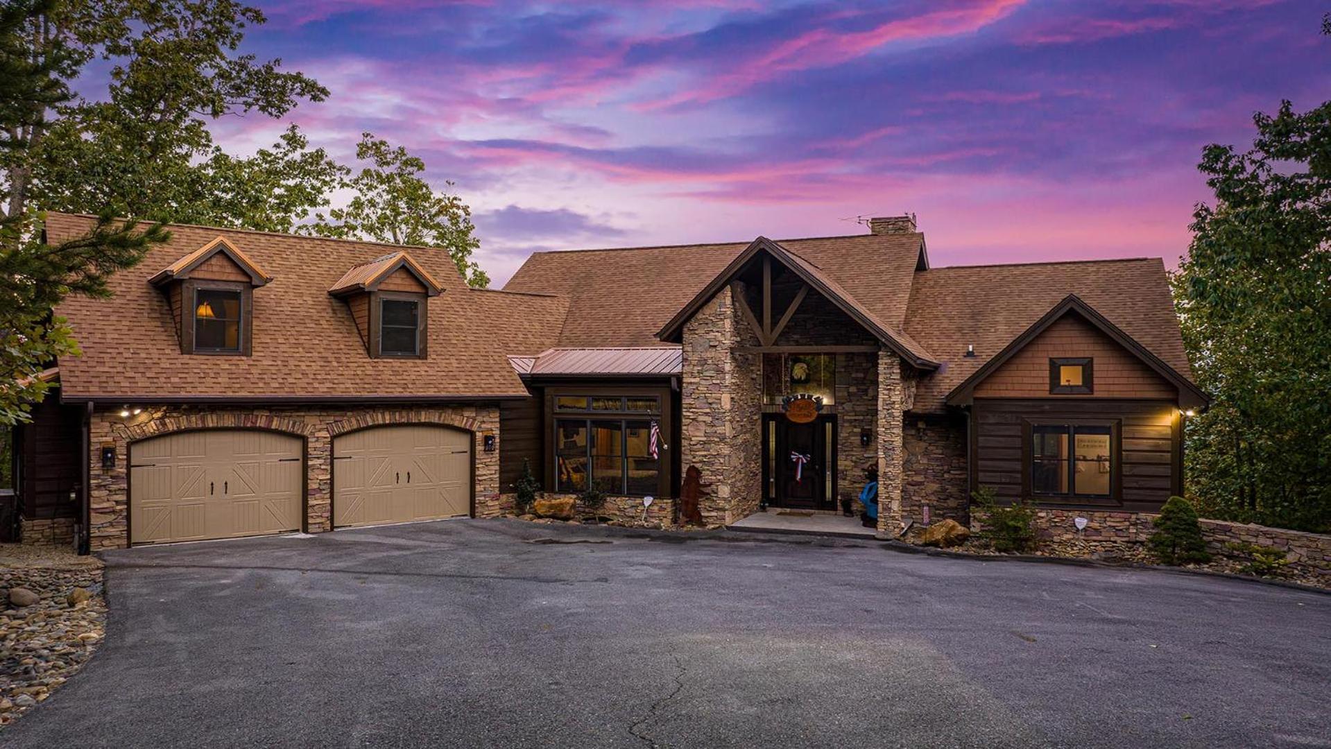 Five Bears Mountain View Lodge Севьервилл Экстерьер фото