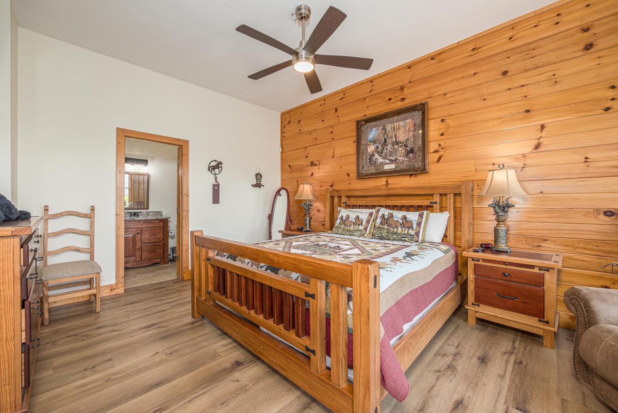 Five Bears Mountain View Lodge Севьервилл Экстерьер фото