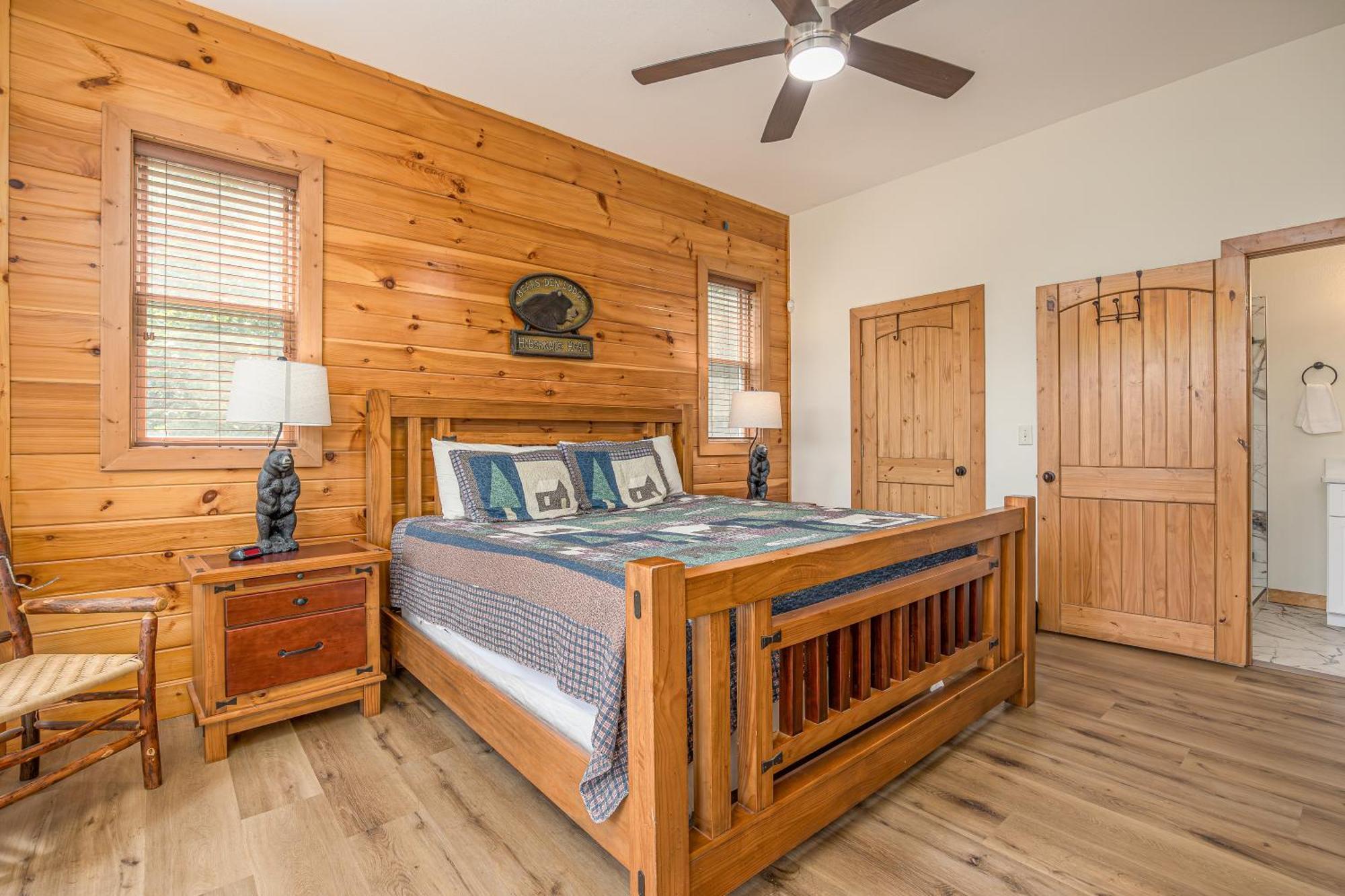 Five Bears Mountain View Lodge Севьервилл Экстерьер фото
