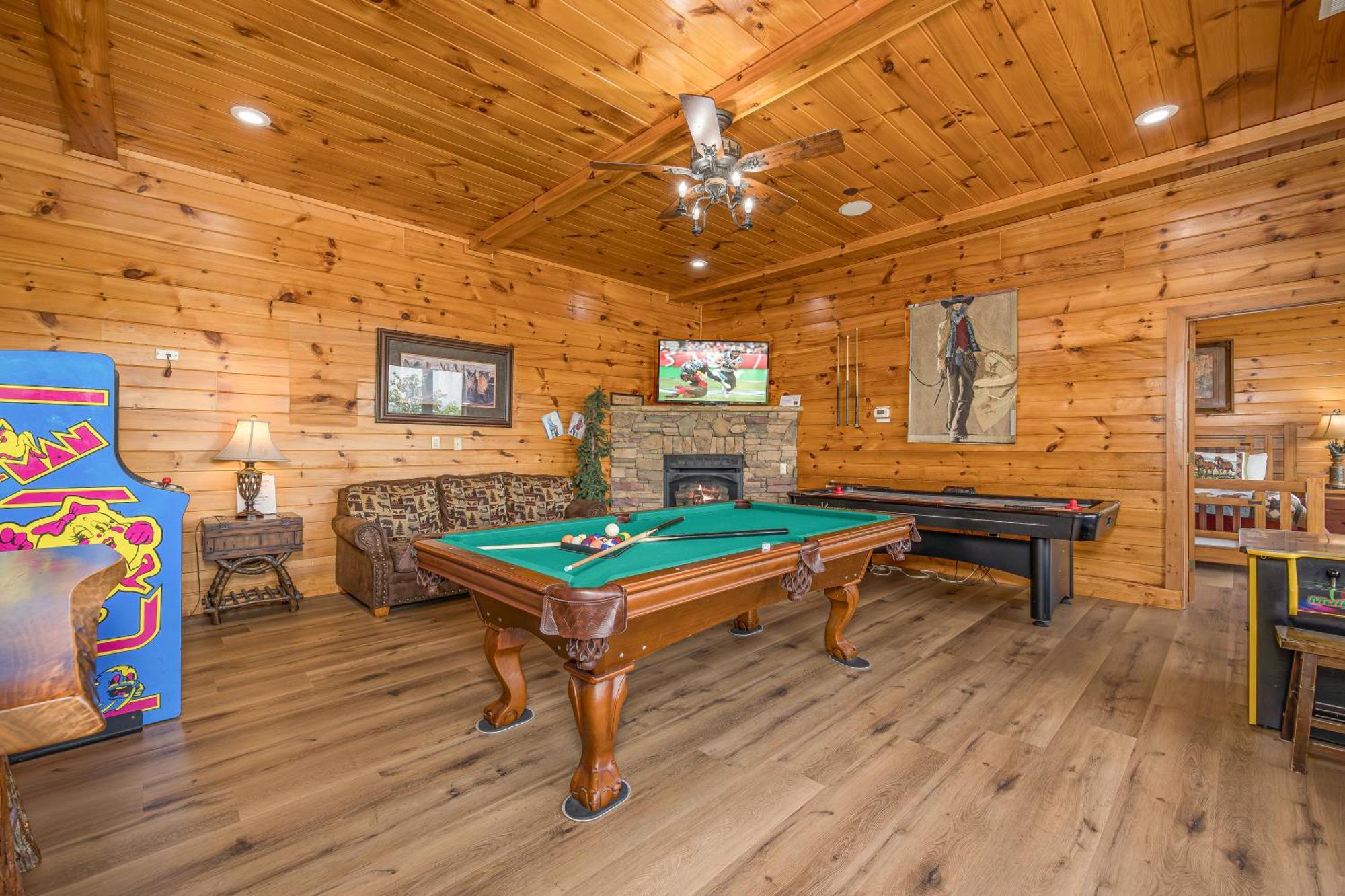 Five Bears Mountain View Lodge Севьервилл Экстерьер фото