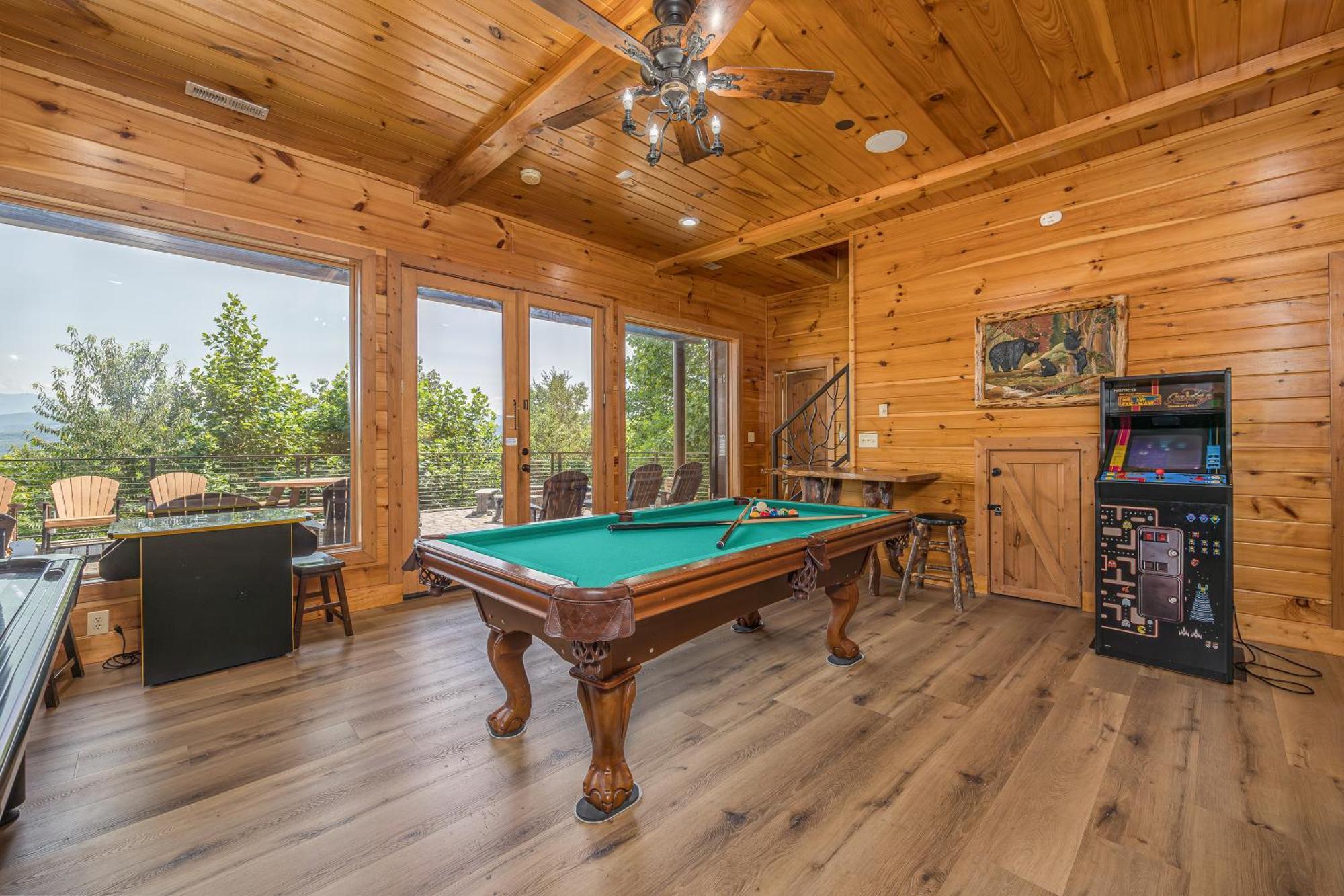 Five Bears Mountain View Lodge Севьервилл Экстерьер фото