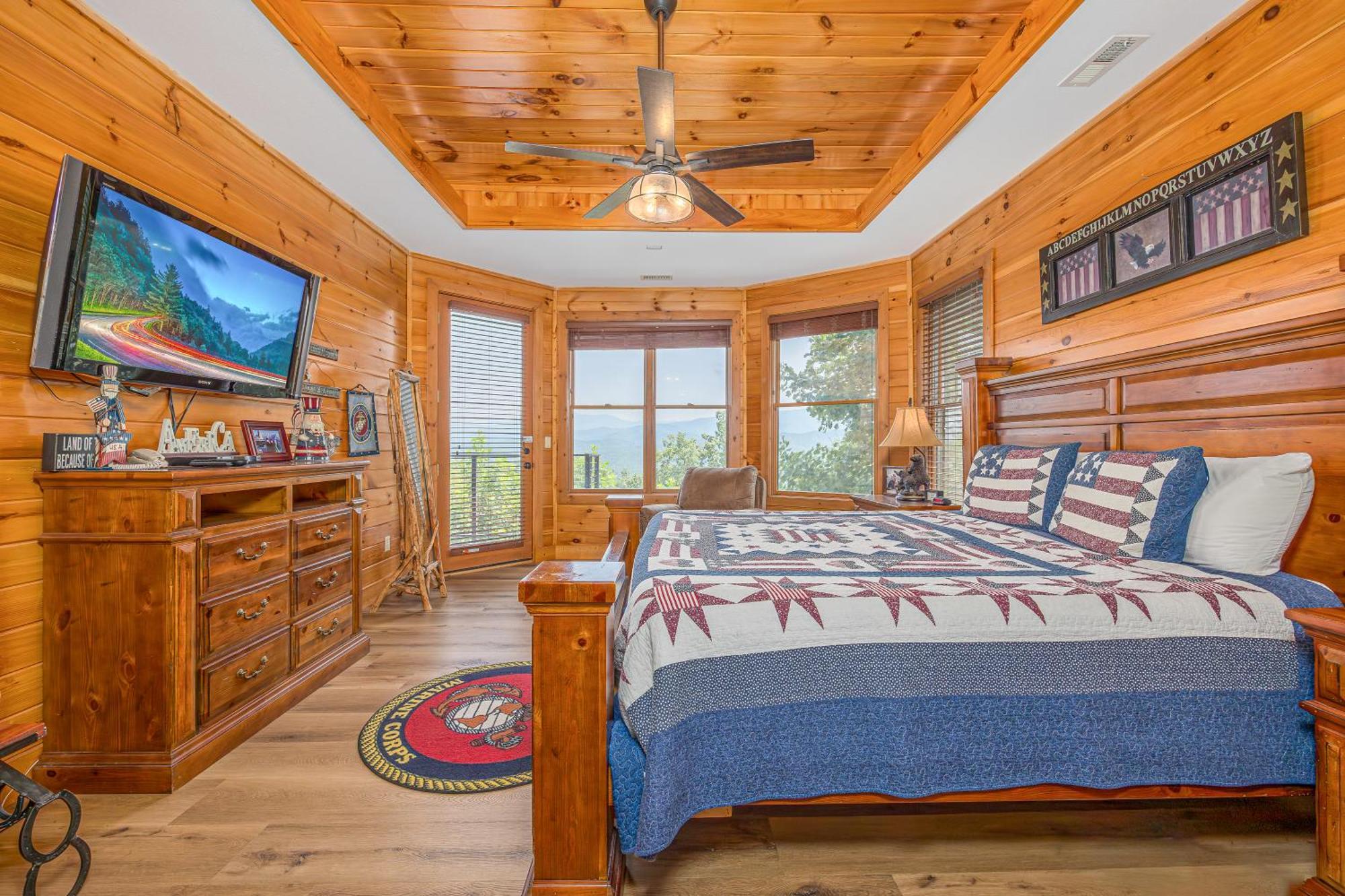 Five Bears Mountain View Lodge Севьервилл Экстерьер фото
