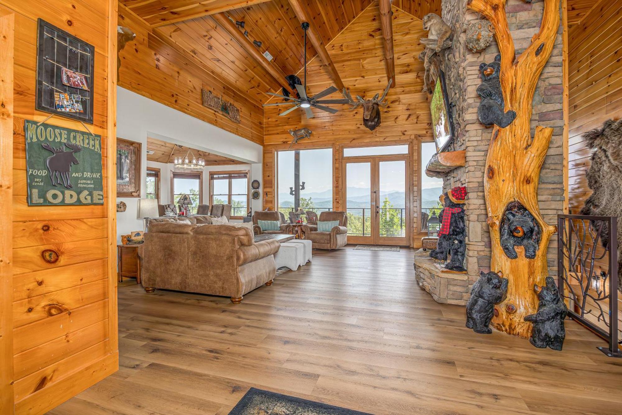 Five Bears Mountain View Lodge Севьервилл Экстерьер фото